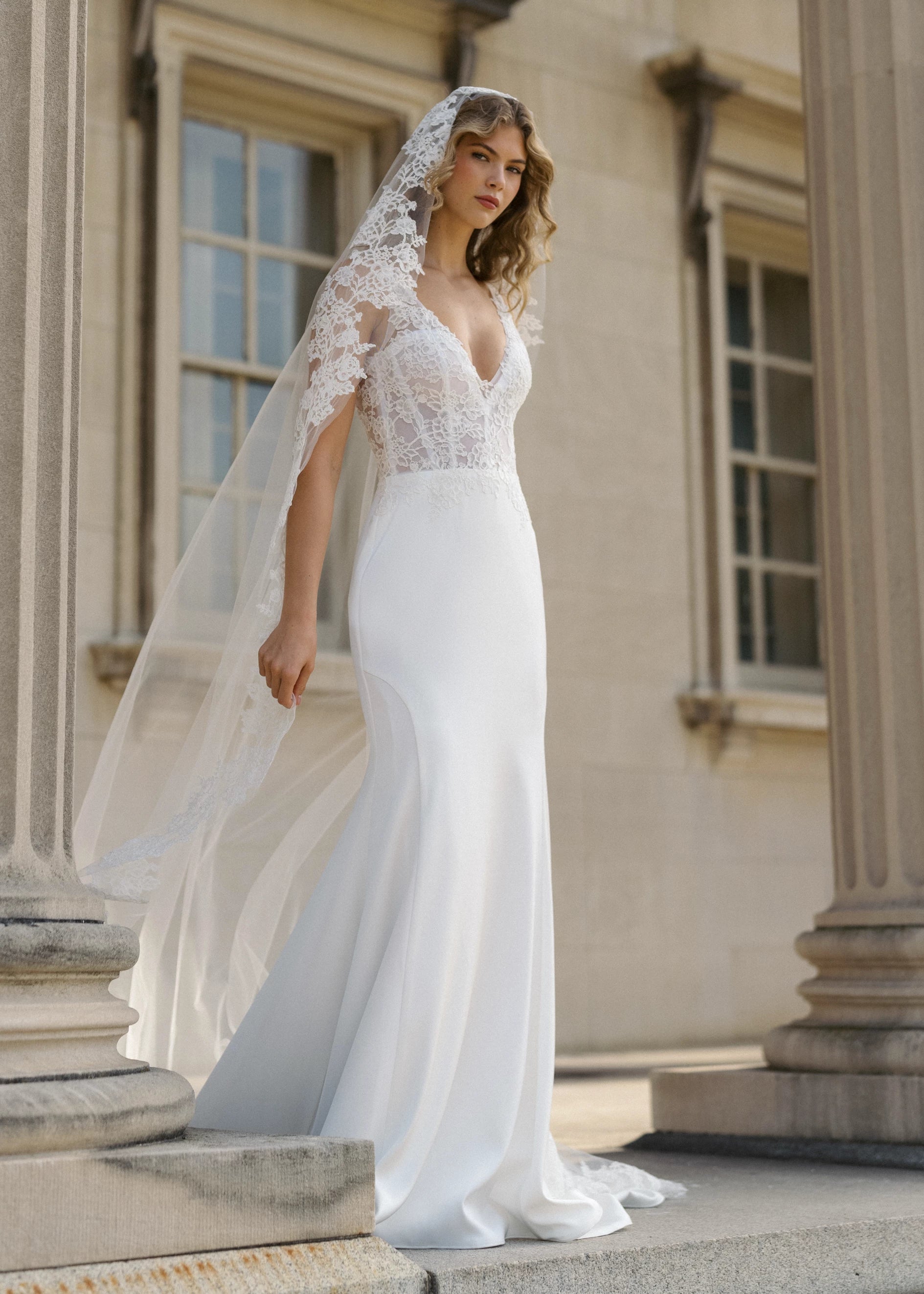 Carlton Veil