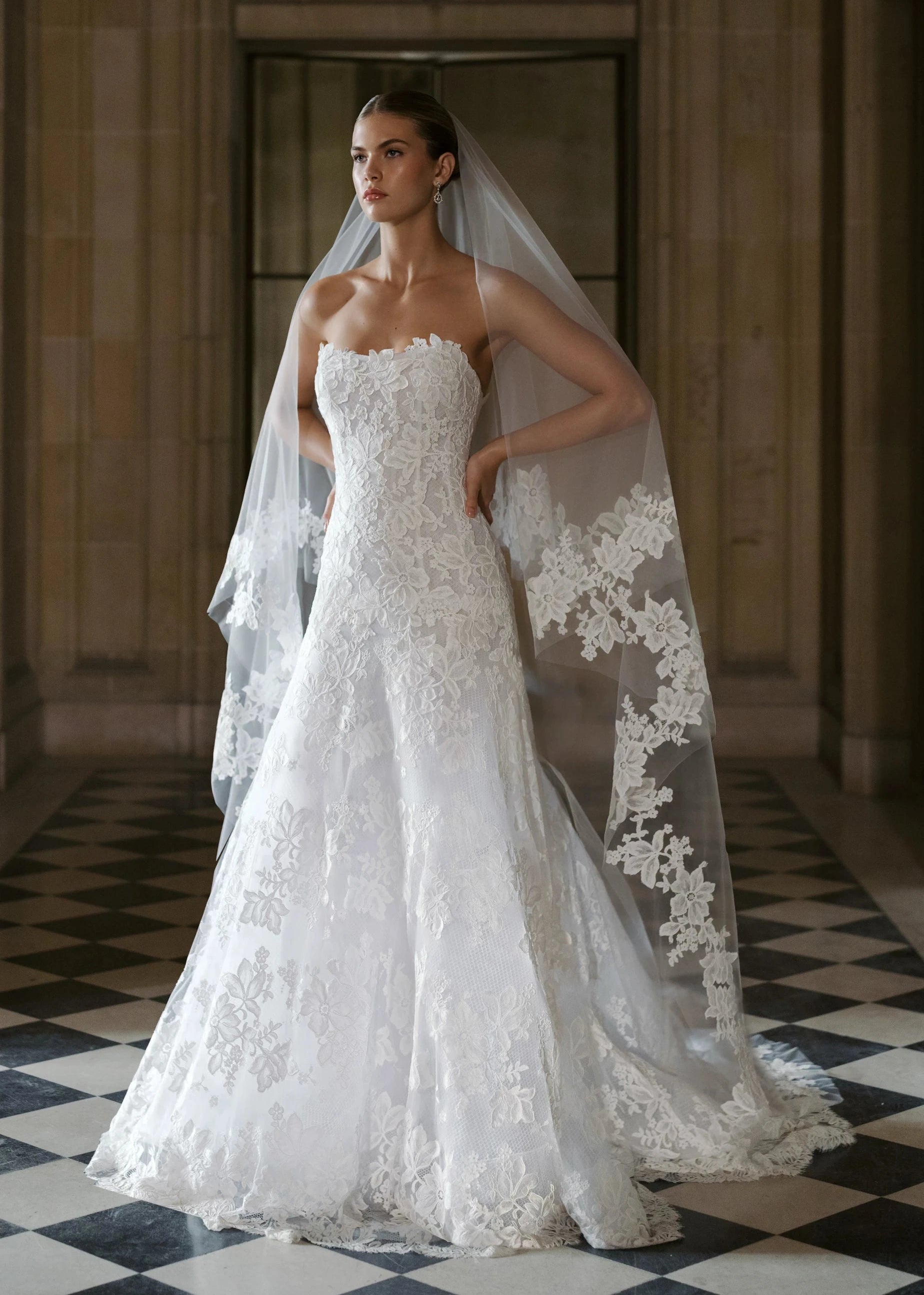Edith Wedding Dress | Contour Strapless Neckline
