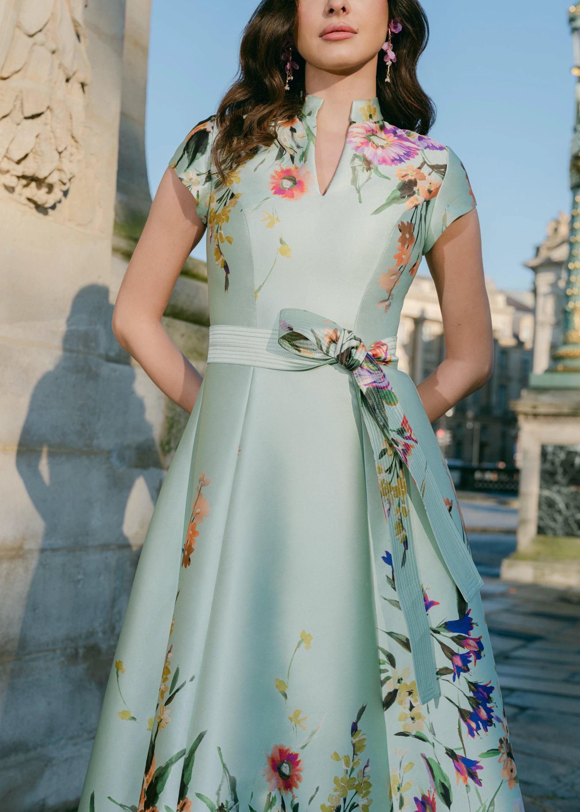 The Honfleur Sash Dogwood from Black Label by Anne Barge is a decoratively top stitched waist sash of Dogwood Jacquard.