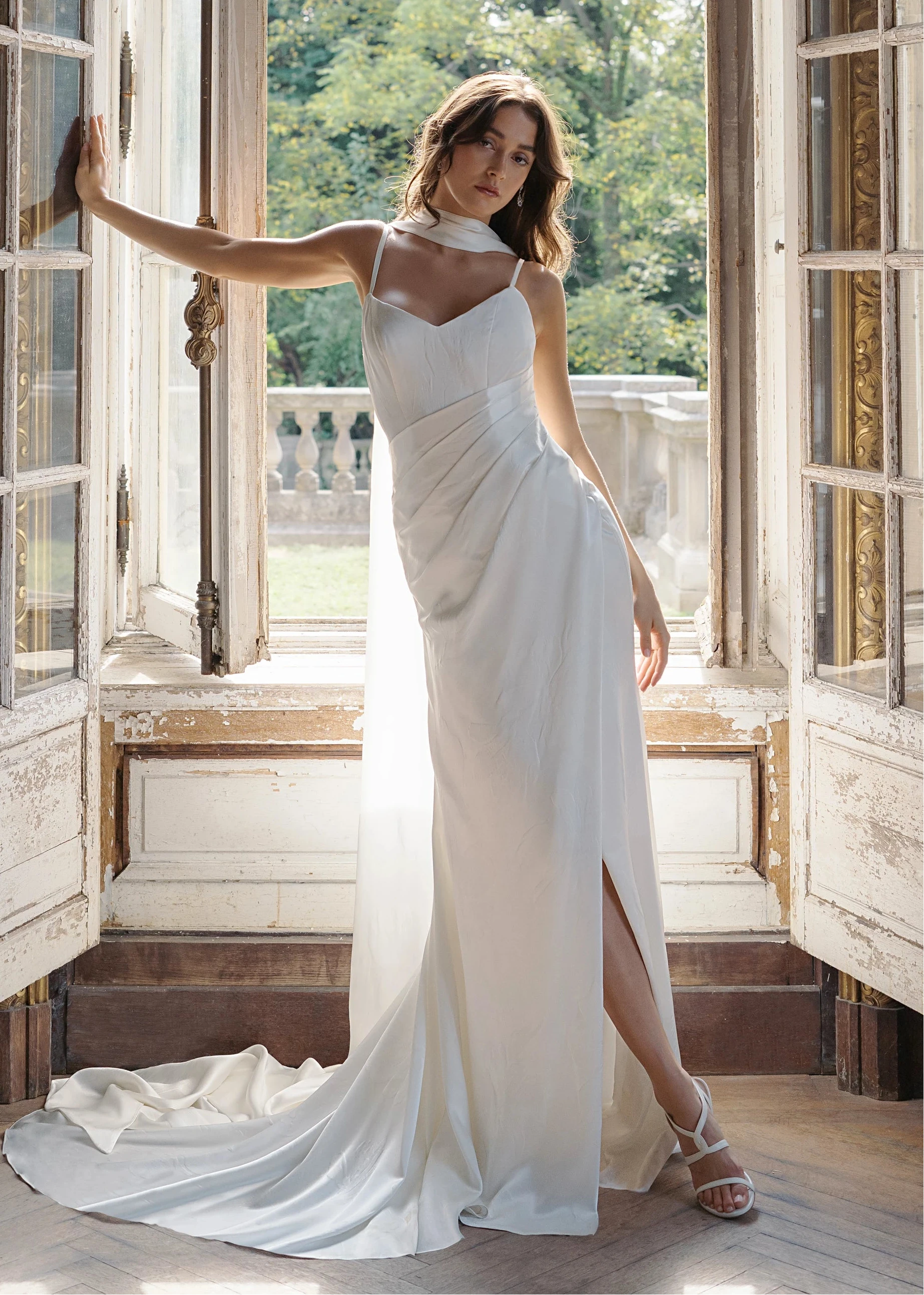 Gaines | Blue Willow Sweetheart Spaghetti Strap | Anne Barge Gaines | Blue Willow Sweetheart Spaghetti Strap | Anne Barge