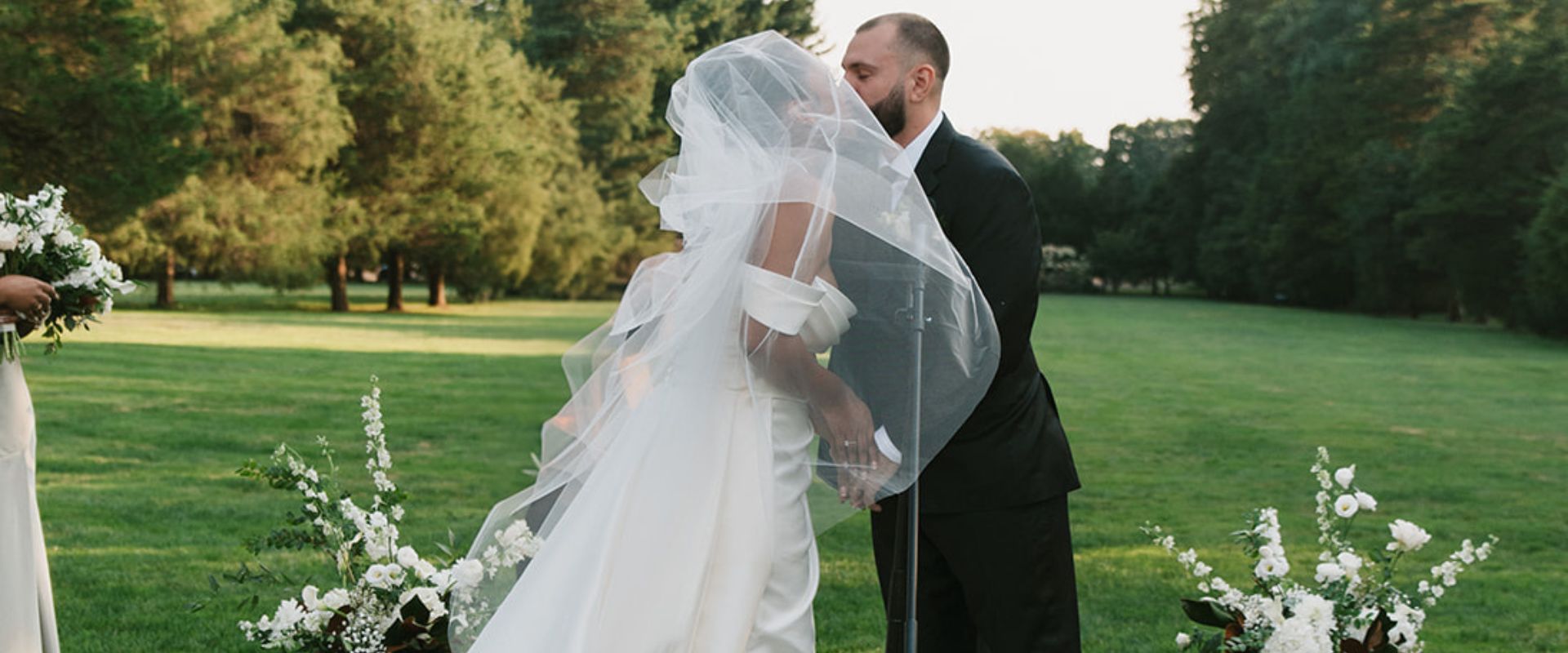 Elegant Connecticut Bride in ‘Tucker’ by Anne Barge