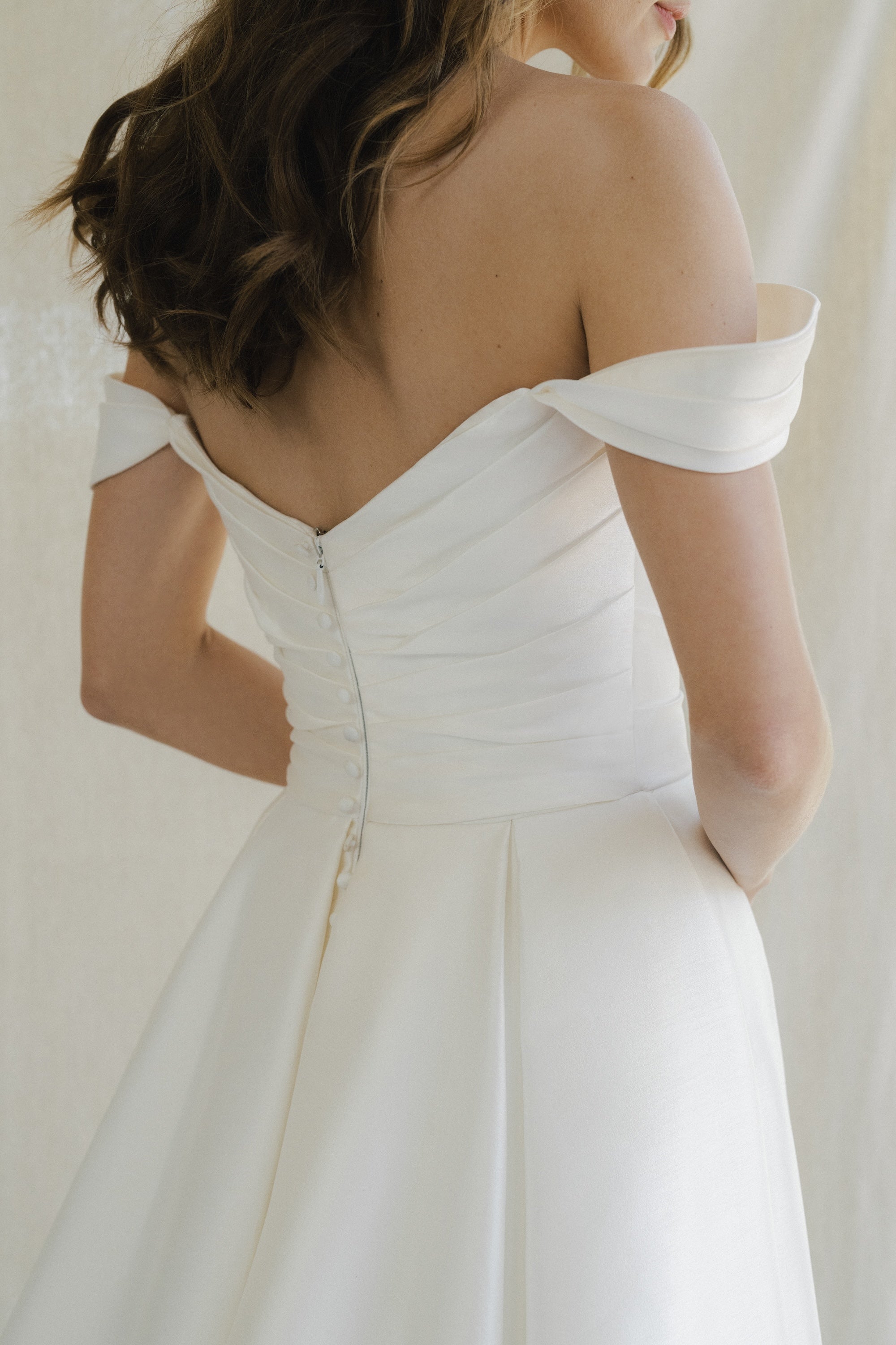 Tucker Overskirt