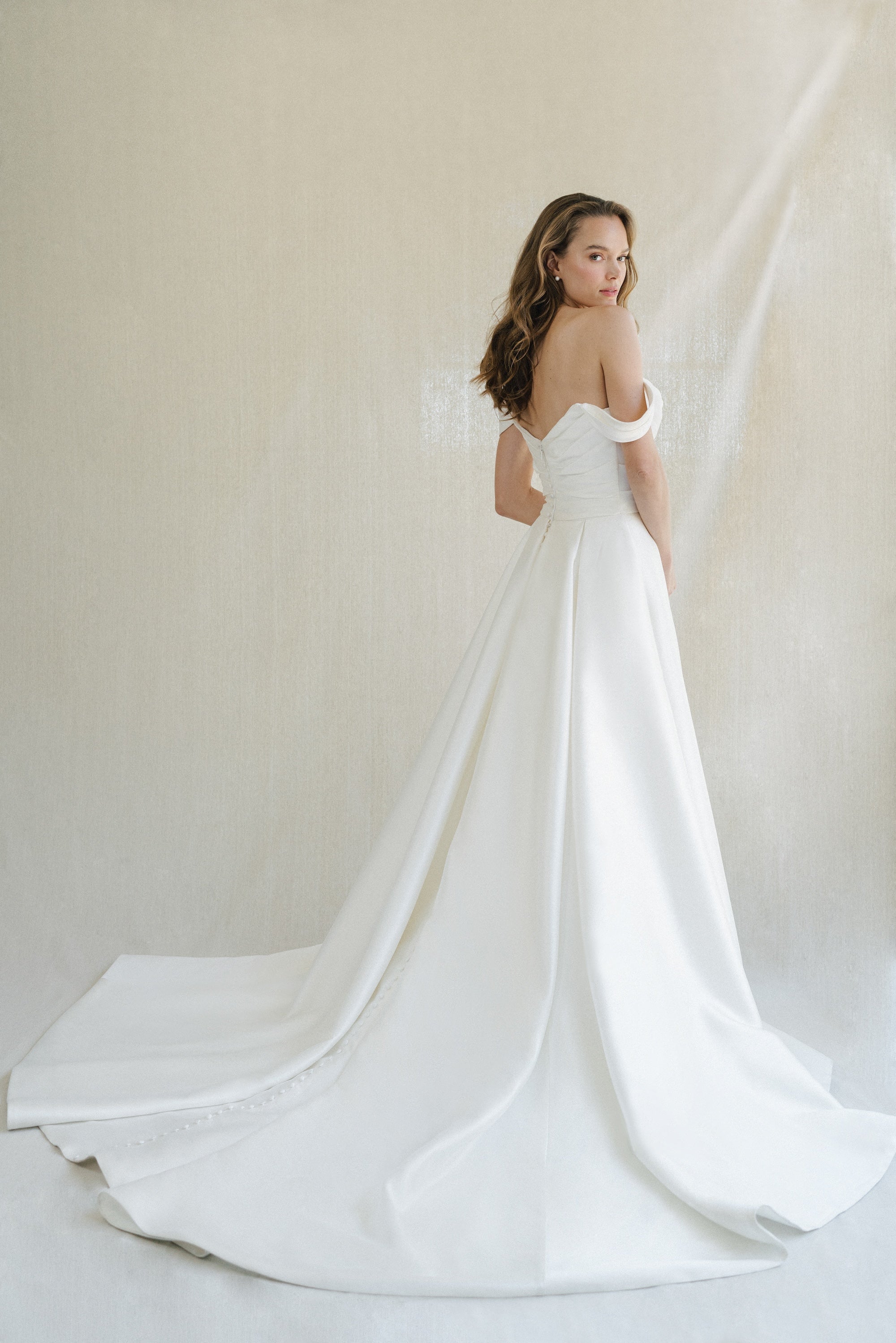 Tucker Overskirt