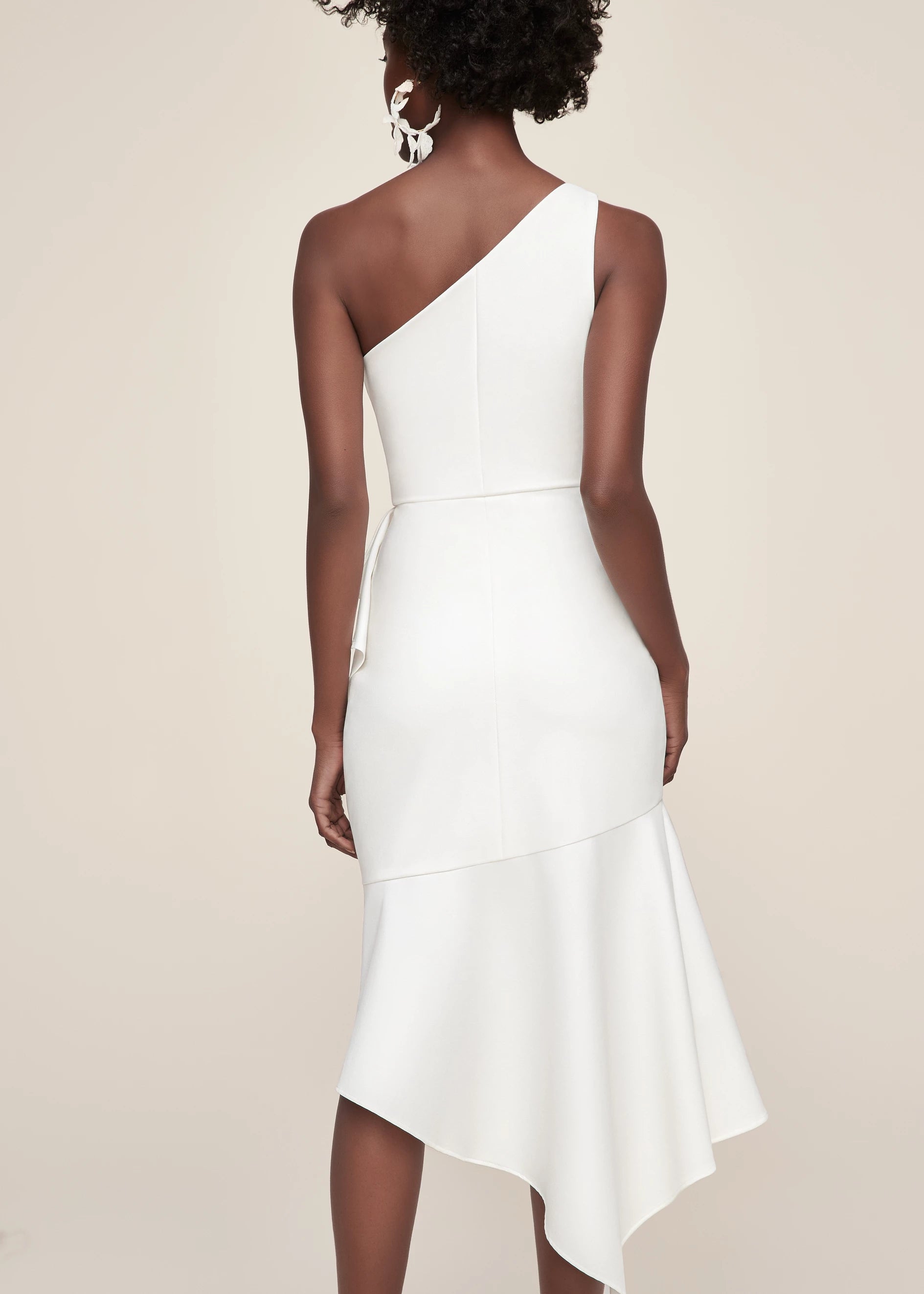 Anne Barge J'adore One-Shoulder Crepe Cocktail Dress in Silk White at Nordstrom, Size Medium