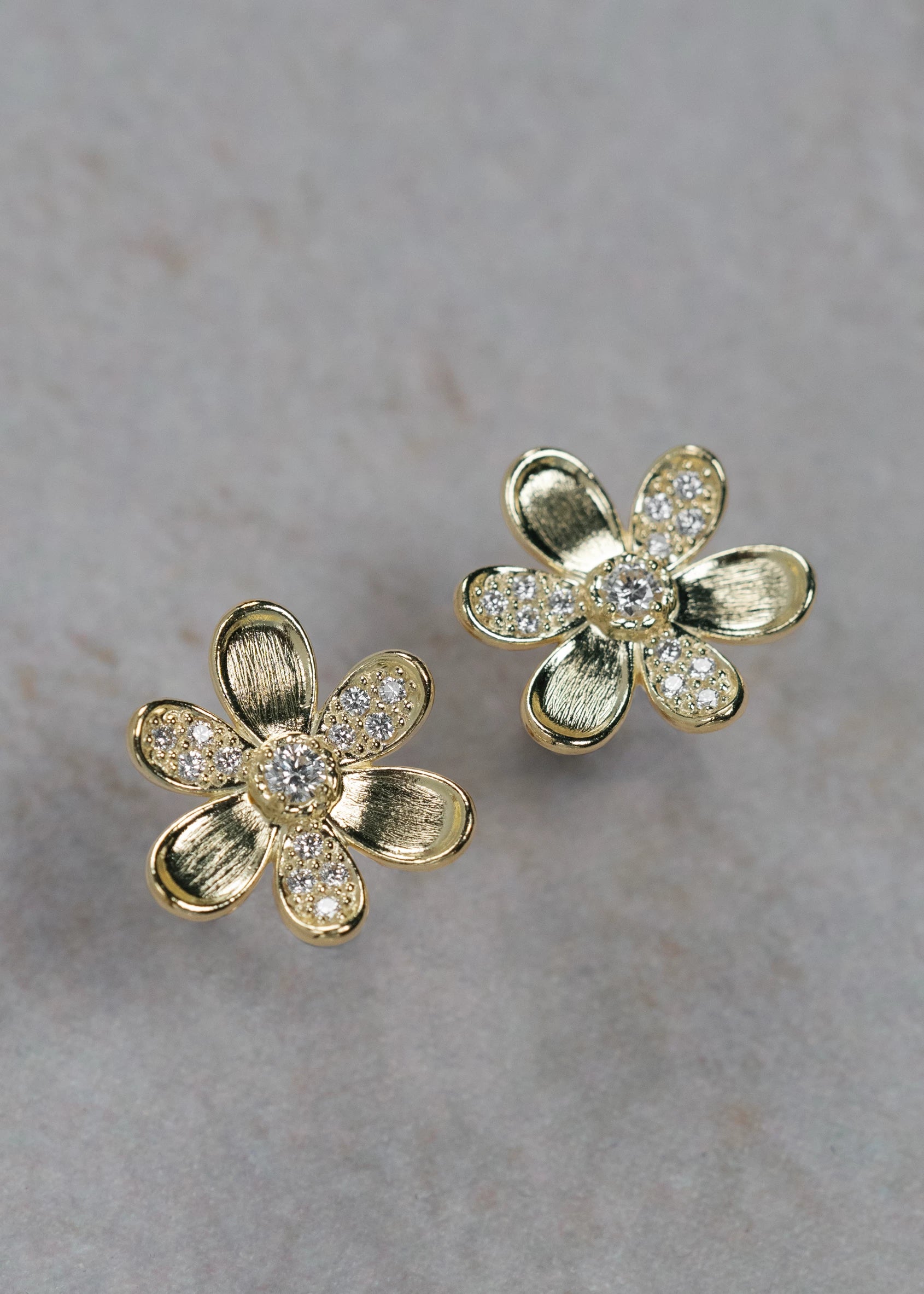 Daisy Pave Diamond Stud Earrings