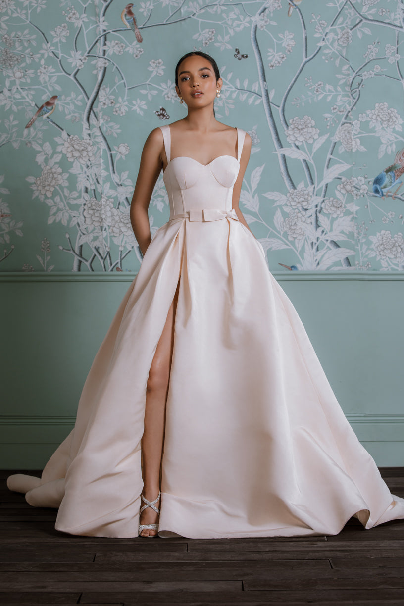 Anne Barge Bridal Fall 2020 Collection | Vogue